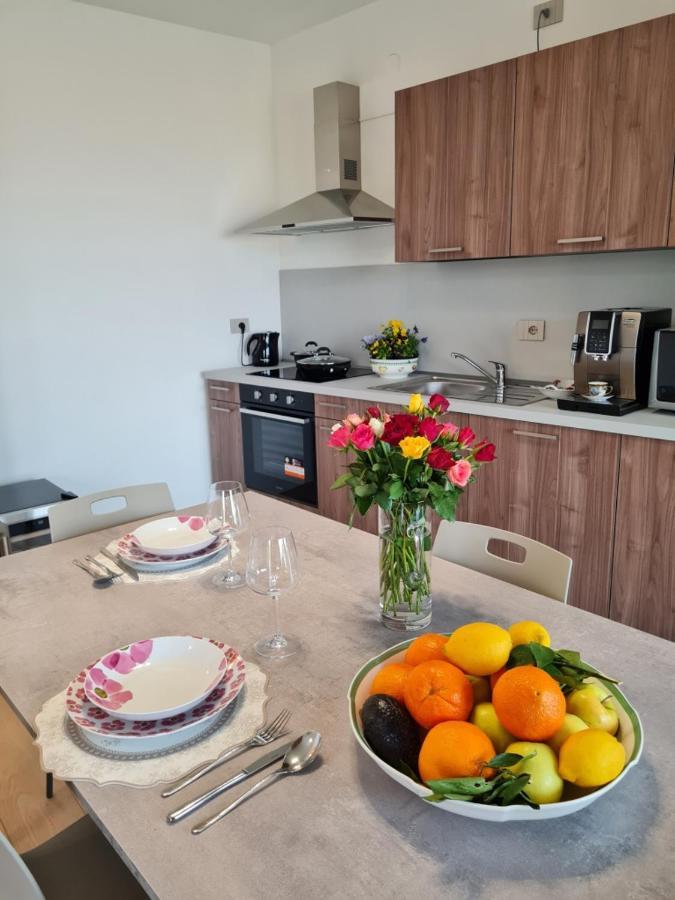 Sole Di Diana Luxury Apartments Peschiera del Garda Eksteriør billede