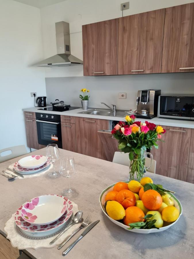 Sole Di Diana Luxury Apartments Peschiera del Garda Eksteriør billede