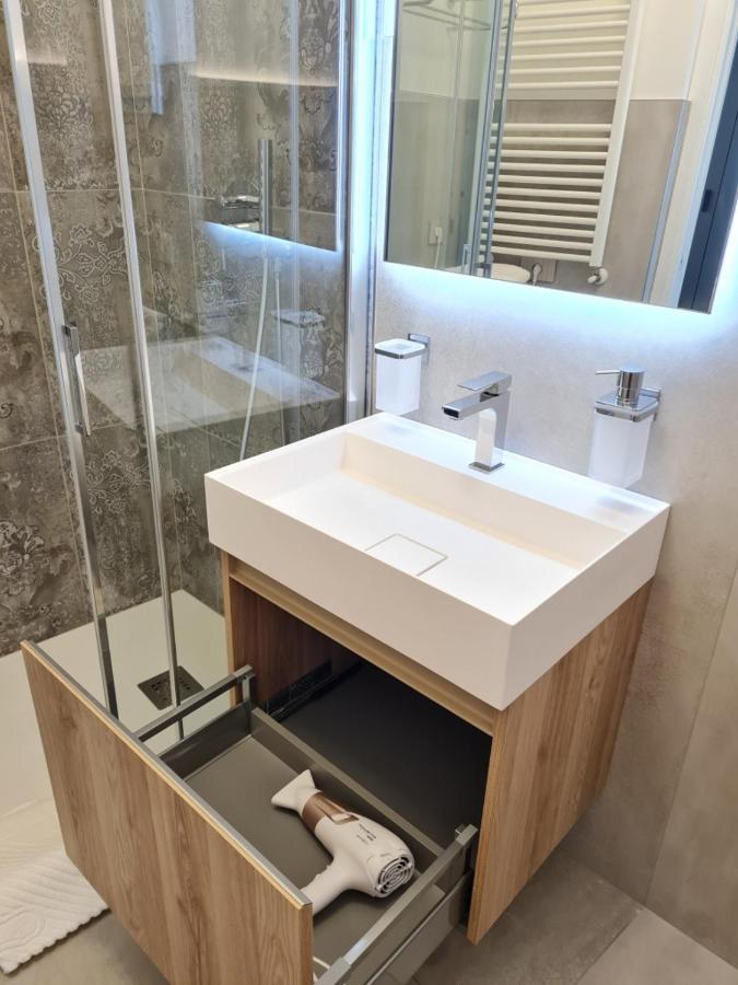 Sole Di Diana Luxury Apartments Peschiera del Garda Eksteriør billede